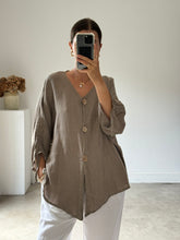 Load image into Gallery viewer, Linen Blouse
