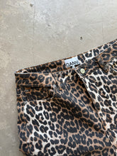 Load image into Gallery viewer, Ganni Leopard Jeans
