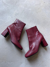 Load image into Gallery viewer, Bruno Premi Burgundy Boots - UK 5 NEW
