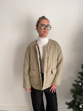 Load image into Gallery viewer, Reversible Quilted Jacket
