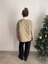 Load image into Gallery viewer, Reversible Quilted Jacket

