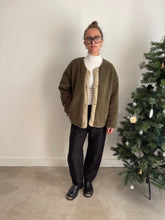 Load image into Gallery viewer, Reversible Quilted Jacket
