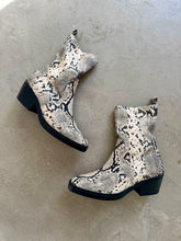 Load image into Gallery viewer, Snakeskin Boots - UK 6
