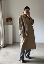 Load image into Gallery viewer, Burberry Trench NEW
