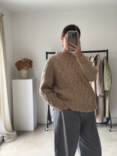 Load image into Gallery viewer, Vintage Cable Knit Wool Jumper
