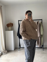 Load image into Gallery viewer, Vintage Cable Knit Wool Jumper
