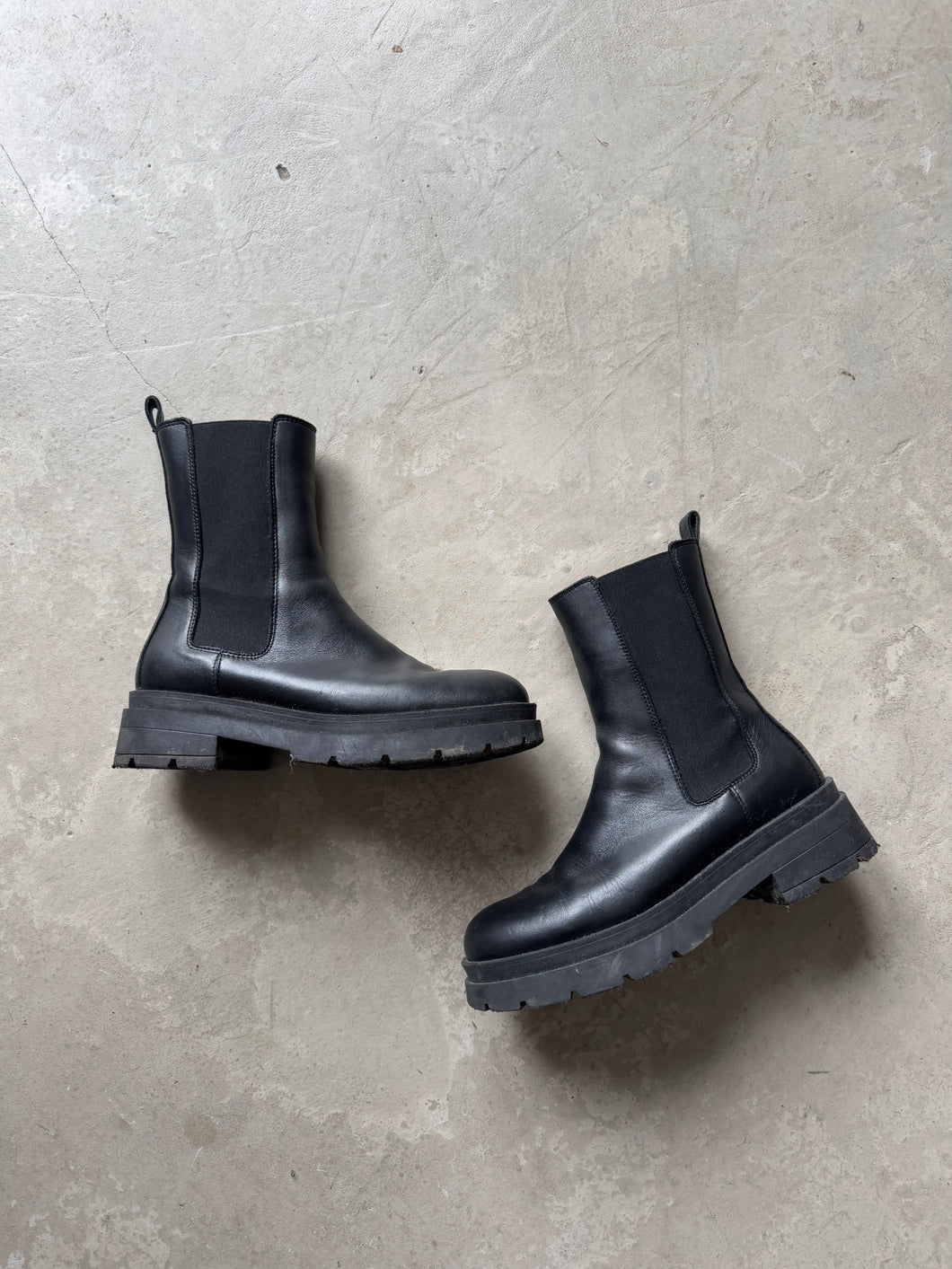 H&M Boots - UK 4