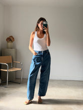 Load image into Gallery viewer, M&amp;S Barrel Leg Jeans
