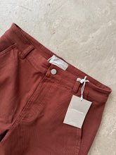 Load image into Gallery viewer, Everlane Barrel Leg Jeans NEW
