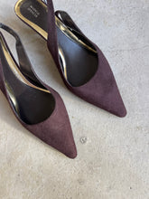 Load image into Gallery viewer, M&amp;S Pointy Heels - UK 4.5 NEW
