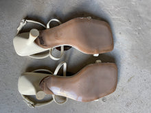 Load image into Gallery viewer, Zara Sandals Heels NEW - UK 3
