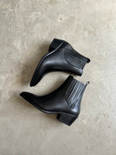 Load image into Gallery viewer, Vanessa Bruno Leather Ankle Boots NEW
