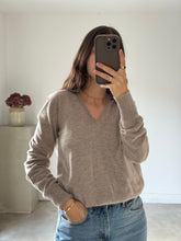 Load image into Gallery viewer, United Colors Of Benetton Wool Jumper NEW
