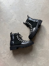 Load image into Gallery viewer, Grenson Boots - UK 5
