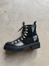 Load image into Gallery viewer, Grenson Boots - UK 5
