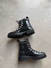 Load image into Gallery viewer, Grenson Boots - UK 5
