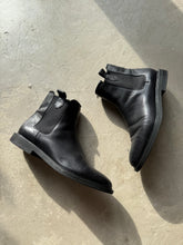 Load image into Gallery viewer, Zara Ankle Boots - UK 7
