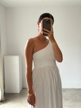 Load image into Gallery viewer, Massimo Dutti Dress NEW
