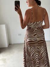 Load image into Gallery viewer, Faithful The Brand Zebra Linen Dress
