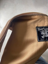 Load image into Gallery viewer, Vintage Burberry Wool Liner
