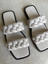 Load image into Gallery viewer, H&amp;M Sandals - UK 6
