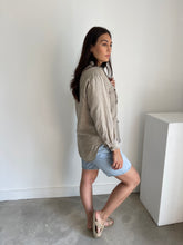 Load image into Gallery viewer, Weekend MaxMara Linen Shirt
