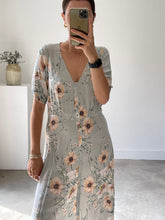 Load image into Gallery viewer, H&amp;M Floral Dress

