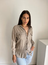 Load image into Gallery viewer, Weekend MaxMara Linen Shirt

