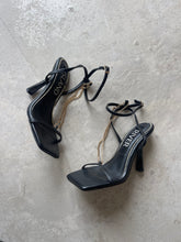 Load image into Gallery viewer, River Island Heels NEW -  UK 3
