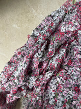 Load image into Gallery viewer, H&amp;M x Giambattista Valli Floral Top NEW
