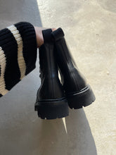 Load image into Gallery viewer, Grenson Sherling Boots NEW - UK 3
