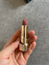 Load image into Gallery viewer, Dolce &amp; Gabbanna Luminous Lipstick w/ Cap (Creamy Mocha)
