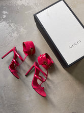 Load image into Gallery viewer, Gucci Patent Heels
